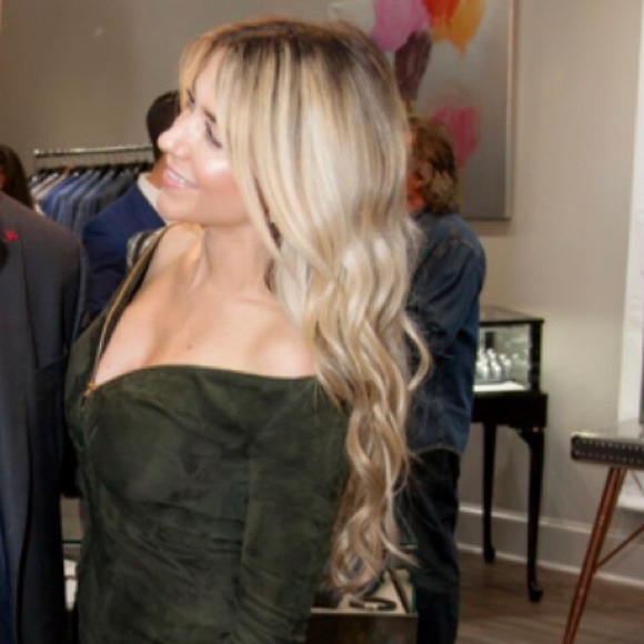 Meet your Posher, Marissa - Picture 2 of 2